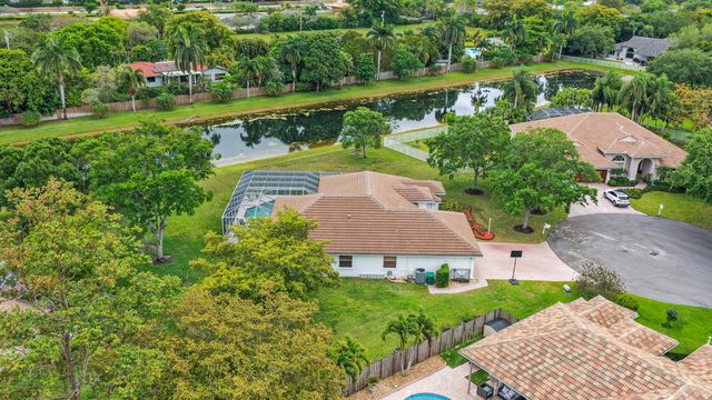 16245 Seneca Circle, Davie, FL 33331