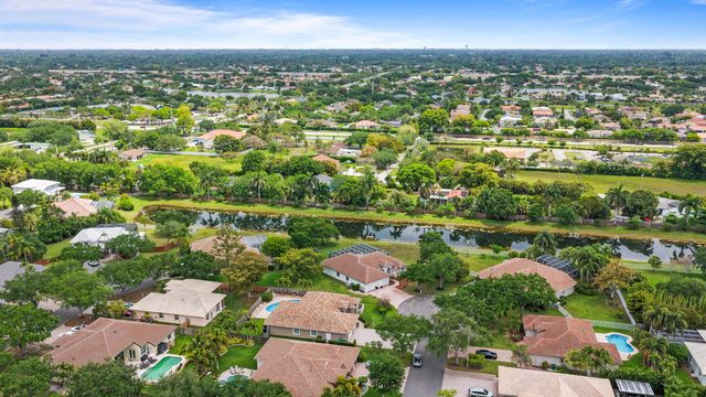 16245 Seneca Circle, Davie, FL 33331