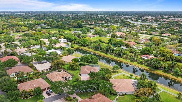 16245 Seneca Circle, Davie, FL 33331