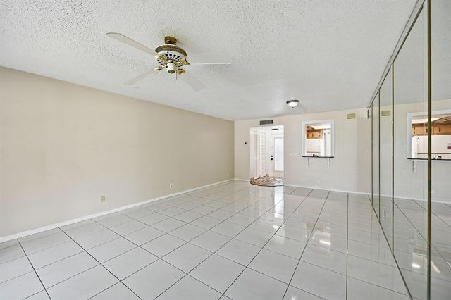6525 S Oriole Boulevard, Delray Beach, FL 33446