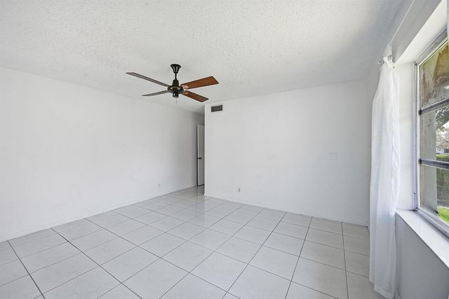 6525 S Oriole Boulevard, Delray Beach, FL 33446