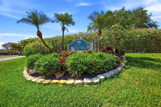 6525 S Oriole Boulevard, Delray Beach, FL 33446