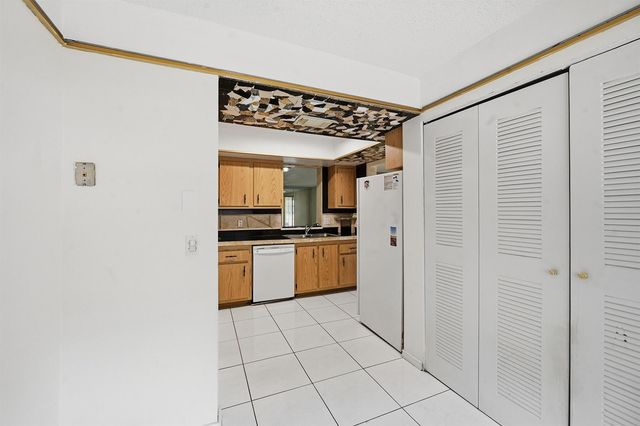 6525 S Oriole Boulevard, Delray Beach, FL 33446