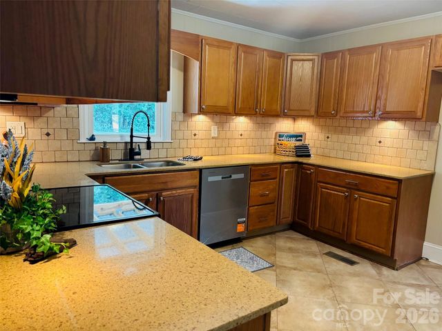 168 Collins Avenue, Forest City, NC 28043
