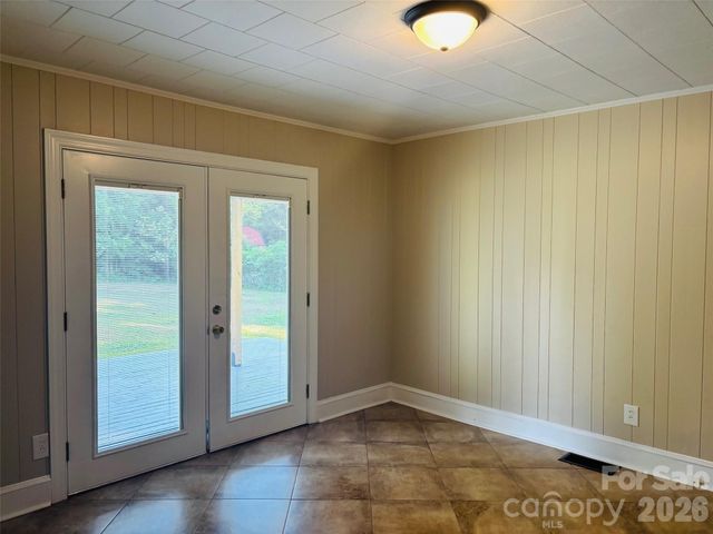 168 Collins Avenue, Forest City, NC 28043