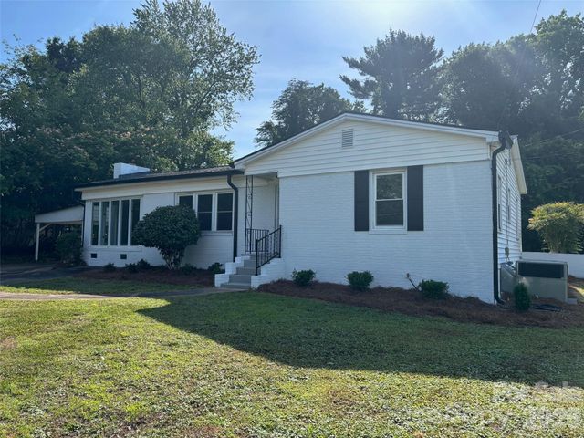 168 Collins Avenue, Forest City, NC 28043
