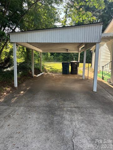 168 Collins Avenue, Forest City, NC 28043