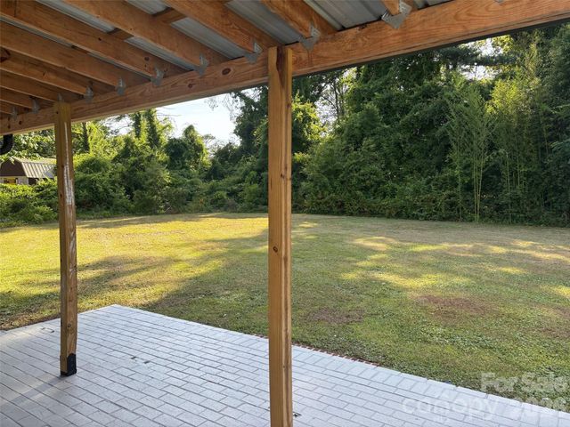168 Collins Avenue, Forest City, NC 28043