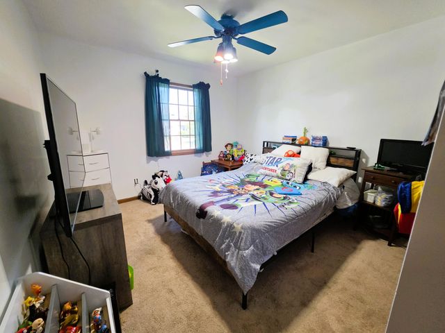 1285 W 98th Avenue, Crown Point, IN 46307
