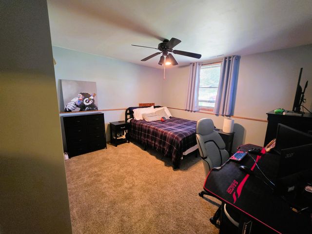 1285 W 98th Avenue, Crown Point, IN 46307