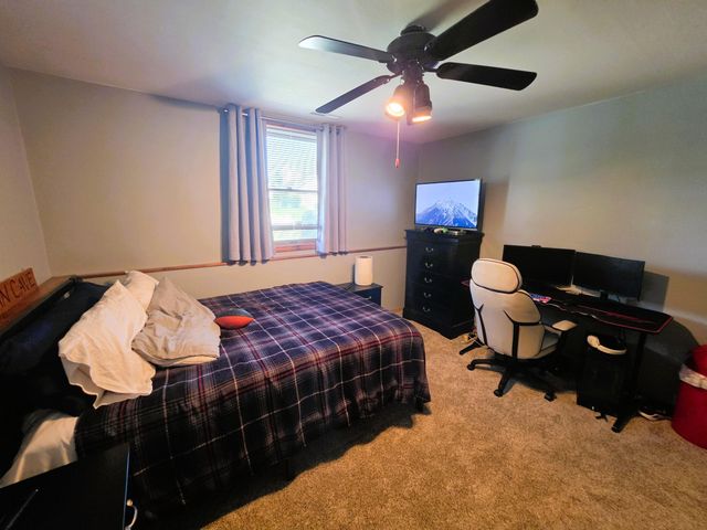 1285 W 98th Avenue, Crown Point, IN 46307