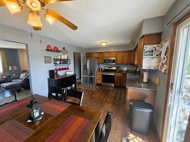 1285 W 98th Avenue, Crown Point, IN 46307