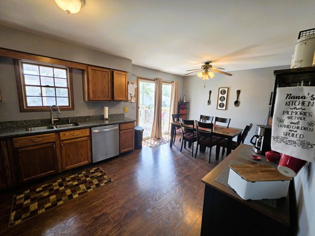 1285 W 98th Avenue, Crown Point, IN 46307