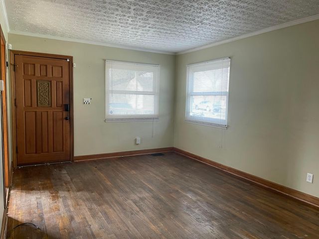 2906 Howey Road, Columbus, OH 43224