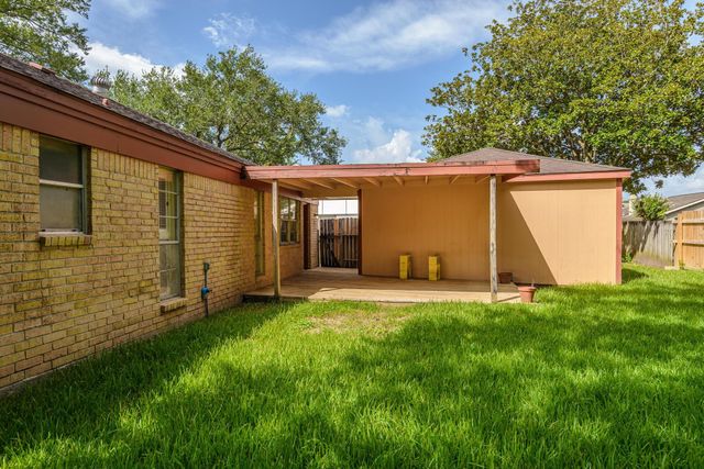 16023 Havenhurst Drive, Houston, TX 77059