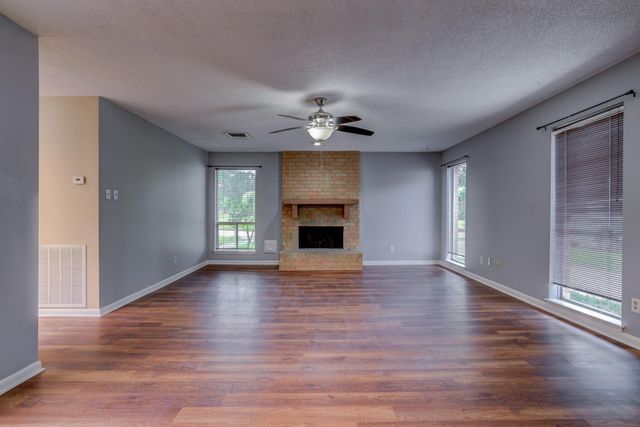 16023 Havenhurst Drive, Houston, TX 77059