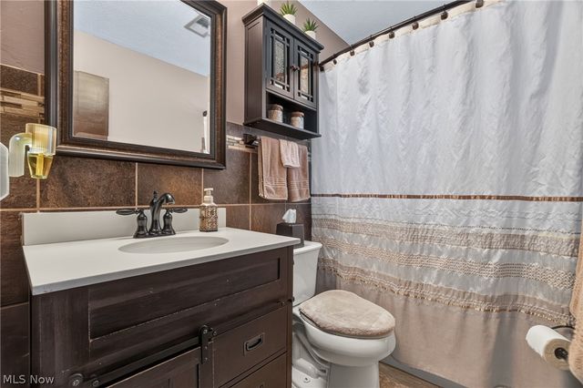 1860 Ridgewick Drive, Wickliffe, OH 44092