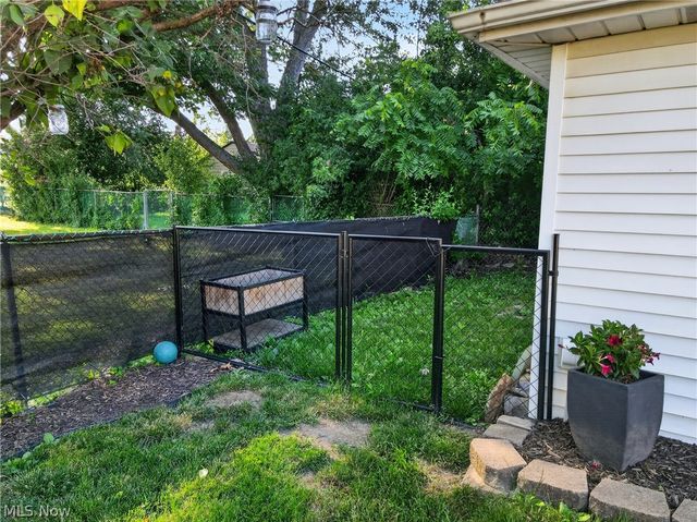1860 Ridgewick Drive, Wickliffe, OH 44092