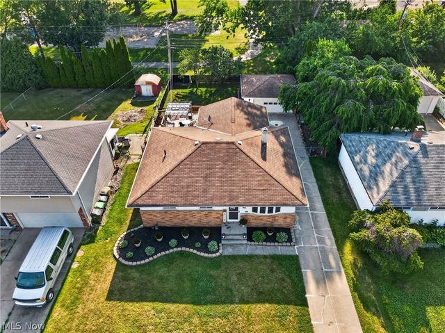 1860 Ridgewick Drive, Wickliffe, OH 44092