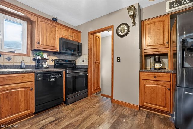 1860 Ridgewick Drive, Wickliffe, OH 44092