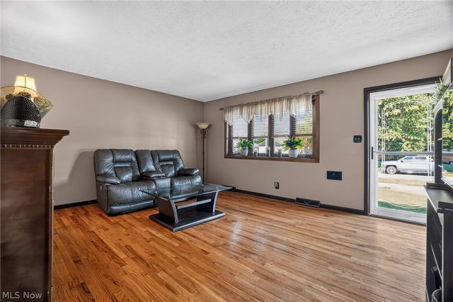 1860 Ridgewick Drive, Wickliffe, OH 44092