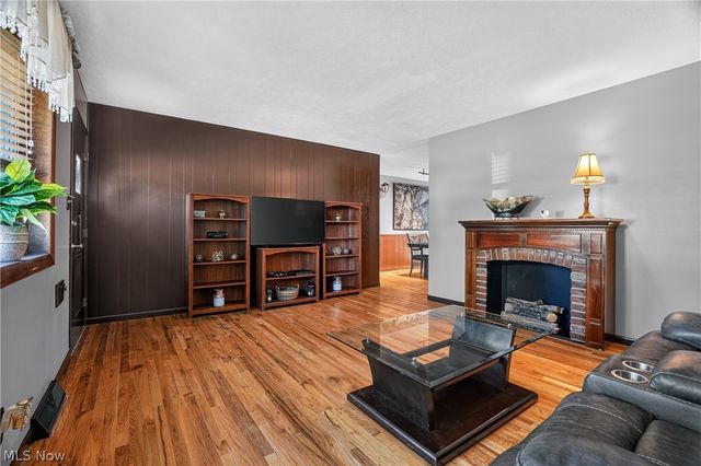 1860 Ridgewick Drive, Wickliffe, OH 44092