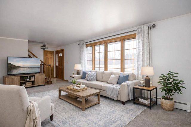 2965 PACKERLAND DRIVE, Green Bay, WI 54313