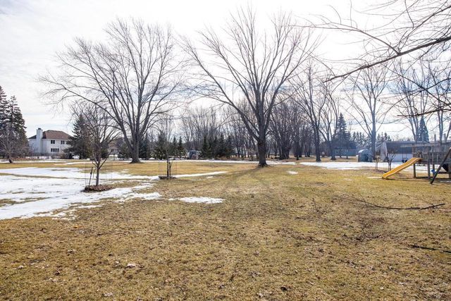 2965 PACKERLAND DRIVE, Green Bay, WI 54313