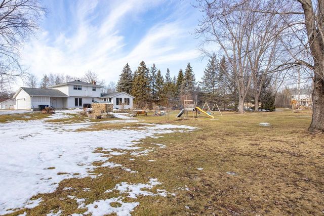 2965 PACKERLAND DRIVE, Green Bay, WI 54313
