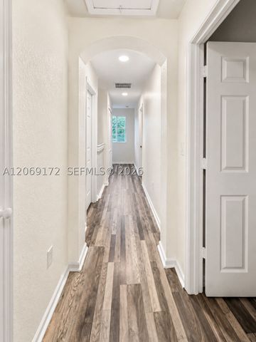 2528 SE 14th Ave 296, Homestead, FL 33035