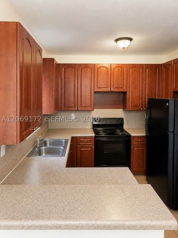 2528 SE 14th Ave 296, Homestead, FL 33035