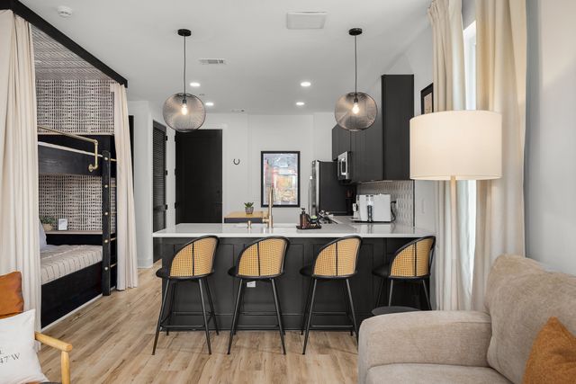 245 Hermitage Ave Apt 401, Nashville, TN 37210