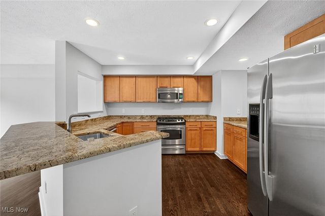 2282 W 5th Street, Cleveland, OH 44113