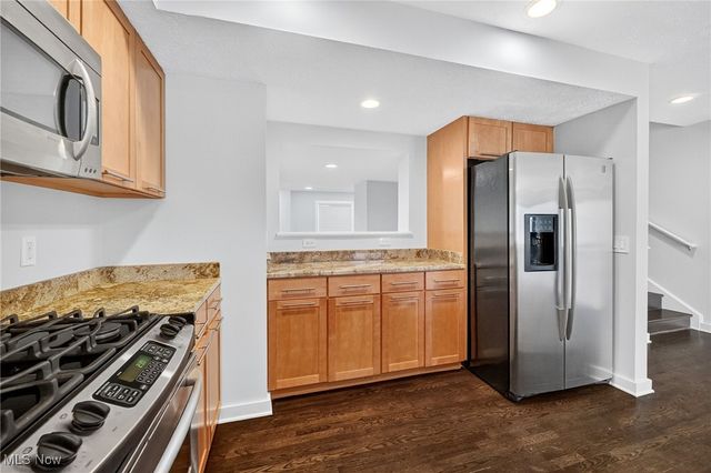 2282 W 5th Street, Cleveland, OH 44113