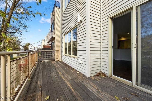 2282 W 5th Street, Cleveland, OH 44113