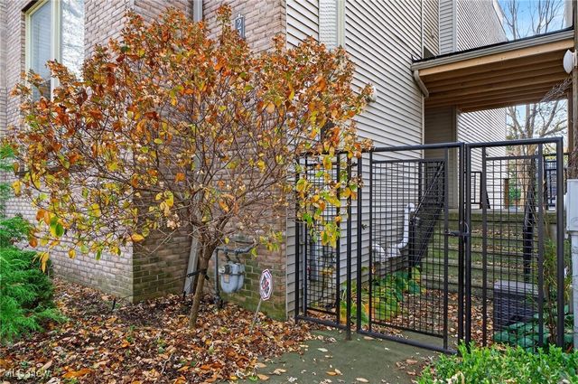 2282 W 5th Street, Cleveland, OH 44113