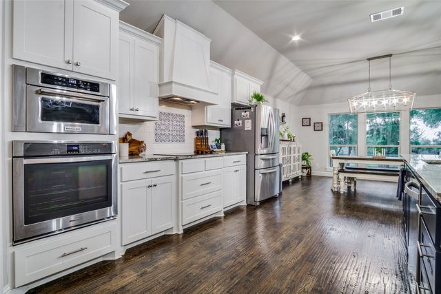 1188 Riverwood Trail, Cleburne, TX 76033