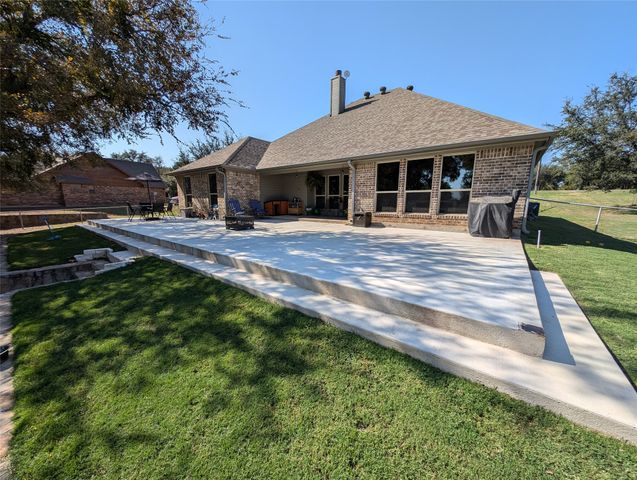 1188 Riverwood Trail, Cleburne, TX 76033