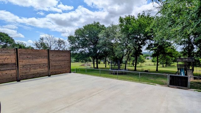 1188 Riverwood Trail, Cleburne, TX 76033