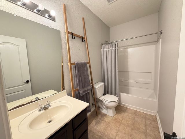 324 Lasso Falls, Boerne, TX 78006