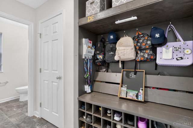 2856 Pine Leaf Court, Hamilton, OH 45013