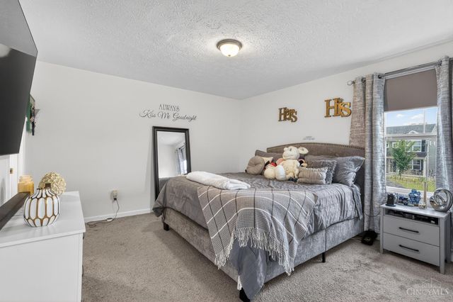 2856 Pine Leaf Court, Hamilton, OH 45013