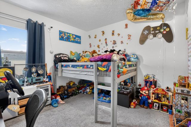 2856 Pine Leaf Court, Hamilton, OH 45013