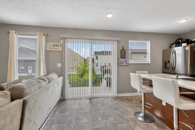 2856 Pine Leaf Court, Hamilton, OH 45013