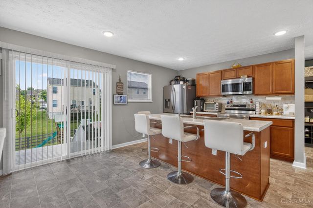 2856 Pine Leaf Court, Hamilton, OH 45013