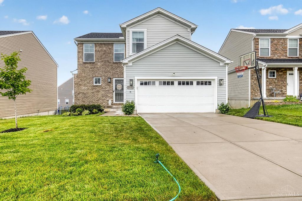 2856 Pine Leaf Court, Hamilton, OH 45013
