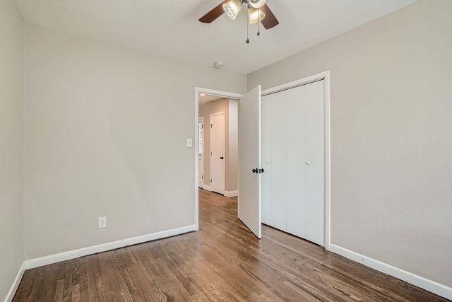 210 College ST, Round Rock, TX 78664