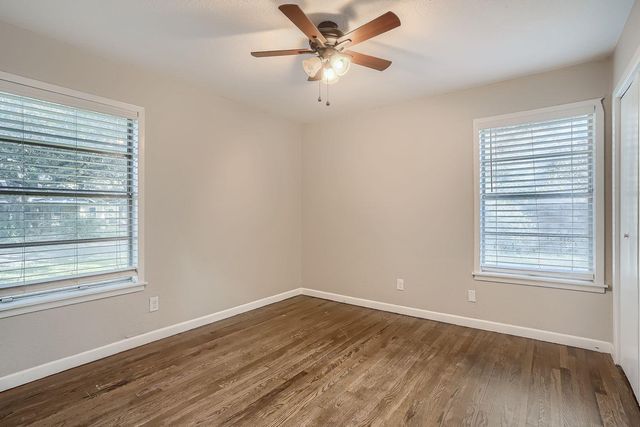 210 College ST, Round Rock, TX 78664