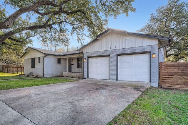 210 College ST, Round Rock, TX 78664