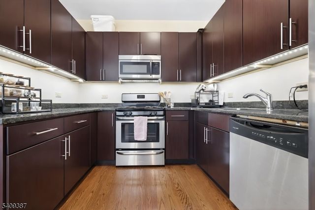 105 Broad Sst, Newark City, NJ 07104